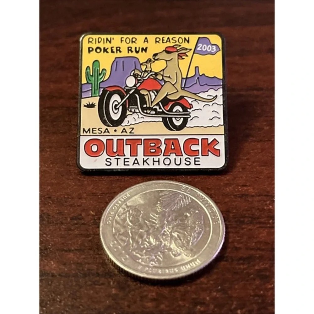 Outback Steakhouse Mesa‎ Arizona Poker Run 2003 Kangaroo Lapel Hat Pin